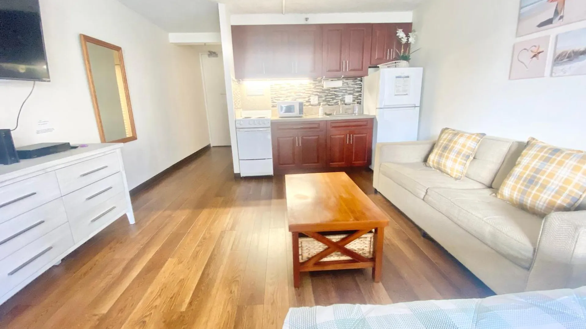 Free Parking Comfy Central Waikiki Гонолулу США