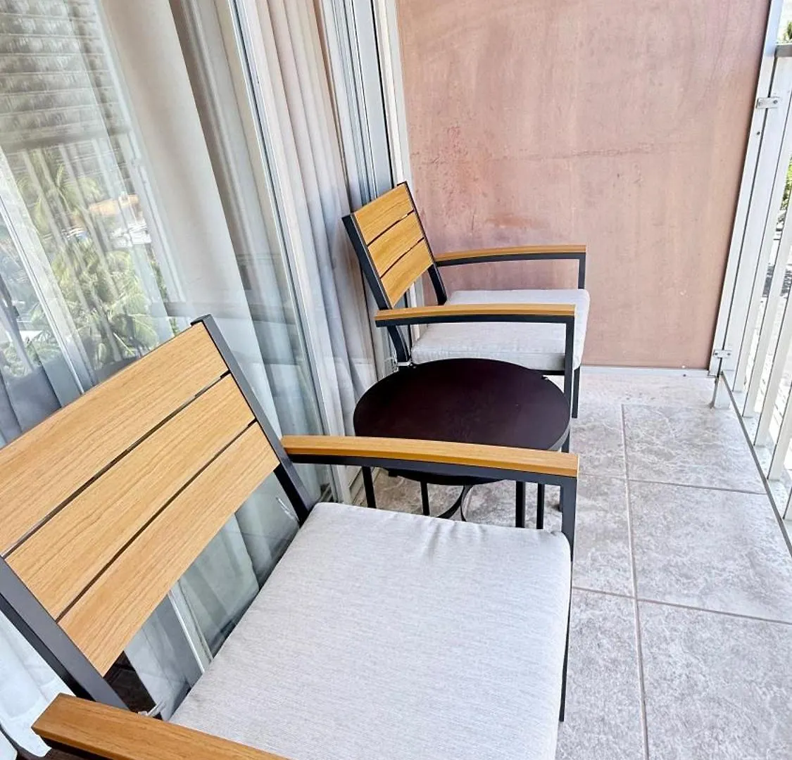 Free Parking Comfy Central Waikiki Гонолулу 0*,